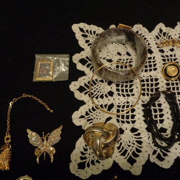 RETRO JEWELRY, PARTS PIECES CROCHET LOT - Picture 4 of 8
